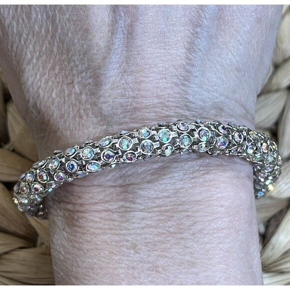 Vintage Monet Aura Borealis Rhinestone Crystal Stretch Bracelet 360 Regency - Picture 1 of 7